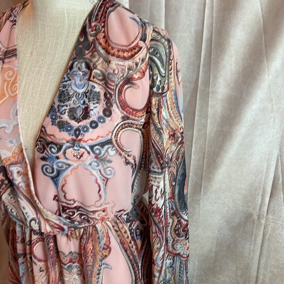 Entro Womens classy dinner, dress, size medium - Picture 3 of 7